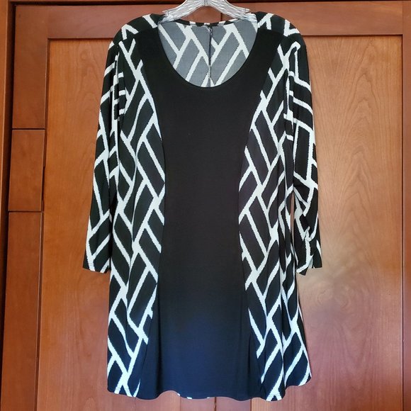 Black & White Tunic XL - Picture 1 of 4